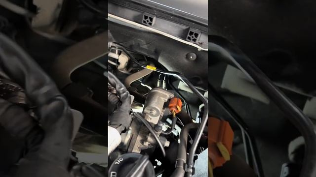 Vauxhall insignia 2013 replacing breather pipe the engine  smoke too much