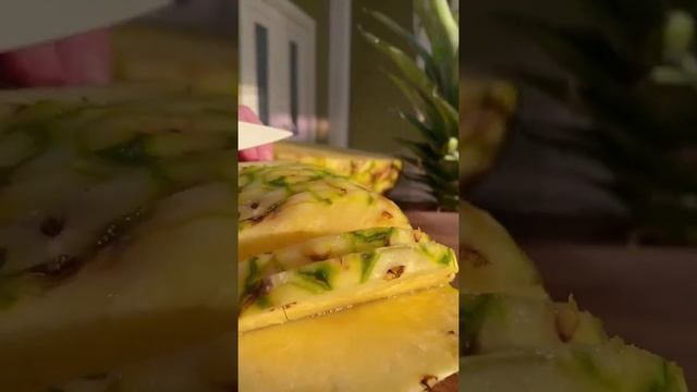 Красивая нарезка ананаса