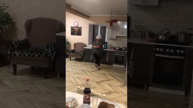 1000169947.mp4