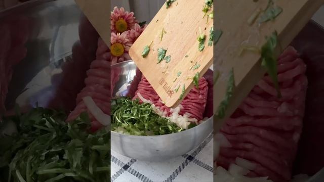 Настоящие грузинские хинкали. Вкуснее не найдете! Рецептом поделилась грузинская бабушка.