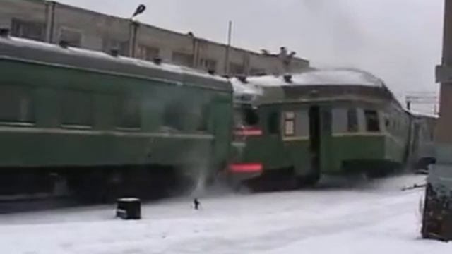 Поезд трансформер