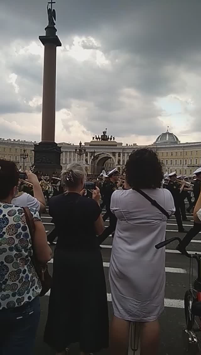 Репетиция к Дню Победы. Оркестр на Дворцовой.