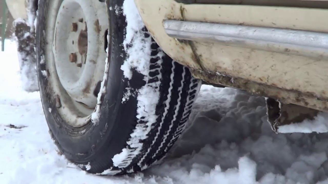 ВАЗ 21011 в роли бульдозера