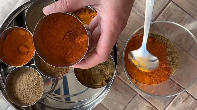 Lebanese 7 spice Recipe - the best authentic spice blend for all your Lebanese recipes!