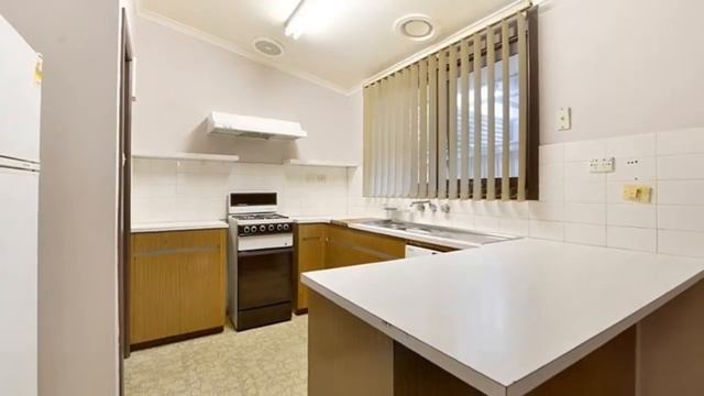 CENTURY 21 WILSON PRIDE (Clayton) - 36 Glencannon Crescent - Con Katos