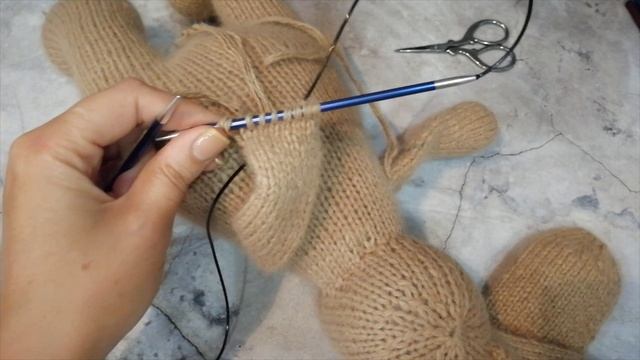 Как связать зайца спицами МК часть 3