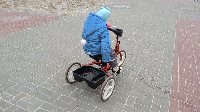 Прогулка в сквере