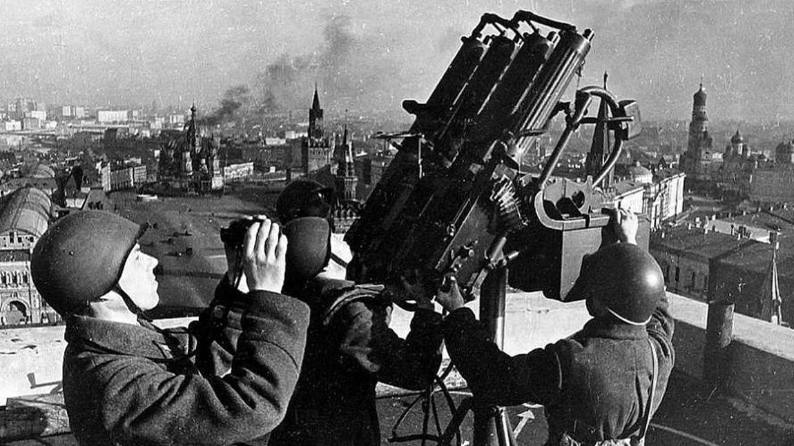 #БЧК «Тула и Москва! Ваша оборона идет через наши сердца!»