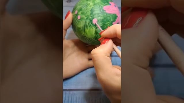 Когда вы ещё увидите розового крокодила! Вот она - сила искусства.))) 🎄💓