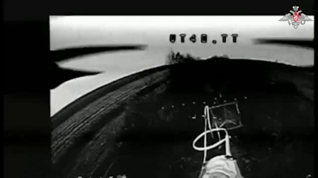 Кадры результативной охоты операторов FPV-дронов на вооружение ВСУ