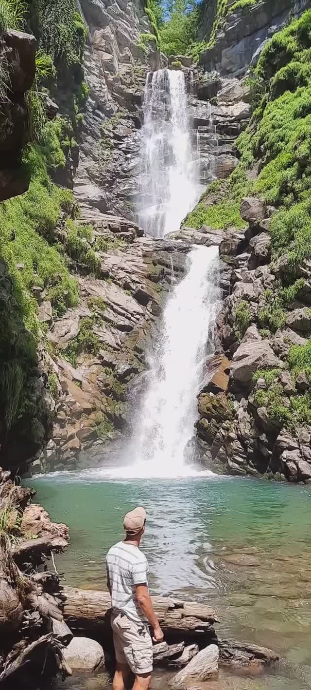 Водопад Безымянный