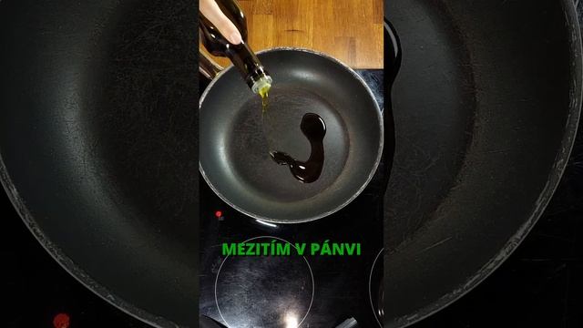 Tuhle pečenou kližku si musíš udělat😋. Pro více receptů nezapomeň odebírat🙌.#recept #fyp #vareni