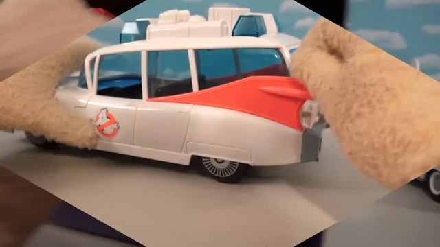 HUGE Ghostbusters Ecto-1 Afterlife Movie TOYS & Vehicles Hasbro figured w/Muncher