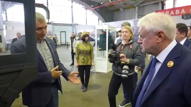 Сергей Миронов посетил Музей Военной Техники в ретро-гаражах на ул. Рогожский вал 9/2