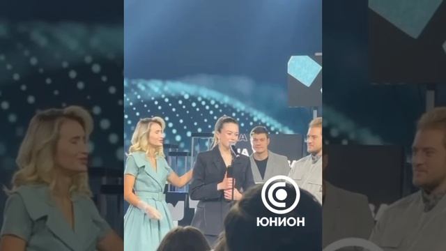Лучшей в номинации "Семейные ценности" Премии "ШУМ" стала журналист ТК "Юнион" Анна Привалова