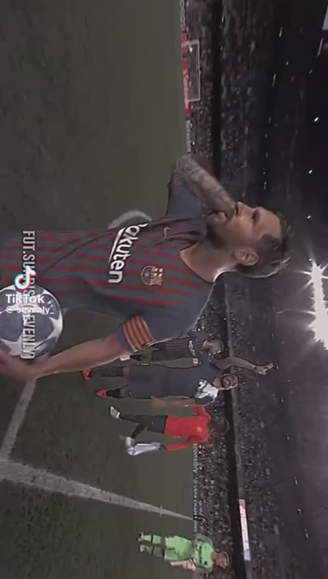 MESSI👽