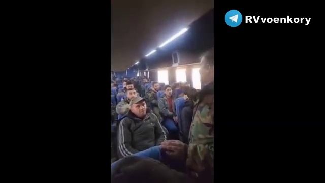 Российские военные спасли заблокированных курсантов и офицеров военной академии им. Асада в Алеппо.