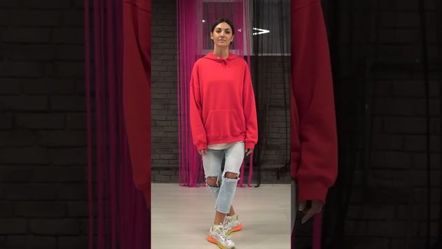 случайный танец, электронная музыка, если вам нравится подписывайтесь на меня, ставьте лайки, ко.mp4