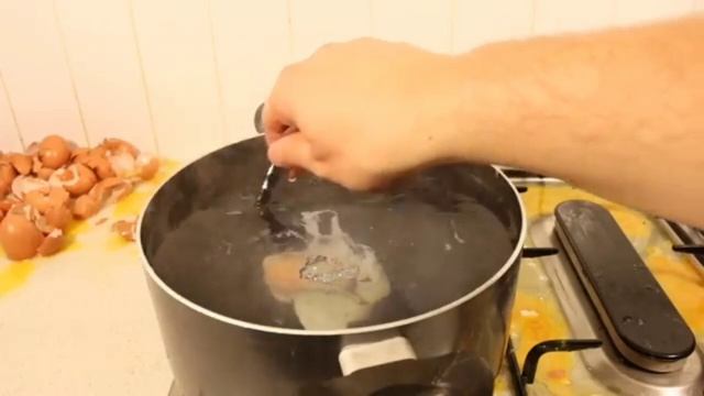 Как сварить яйцо пашот? РУССКИЙ ДУБЛЯЖ