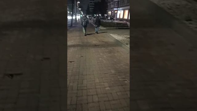 Буйно головы на прогулке.