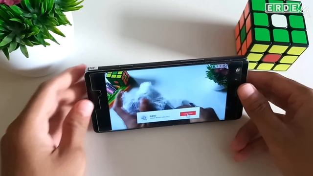 HP ANDROID LIPAT 2 LAYAR MURAH! - Unboxing & Review ZTE Axon M di Tahun 2021