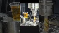 Забавный процесс нарезания резьбы/Nice process of creating inner threads.