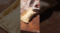 Пирожки с вишней и творожным сыром🍒