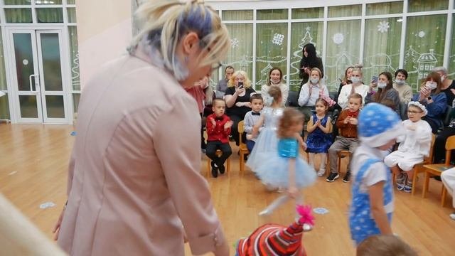 Новогодний утренник в ДС 