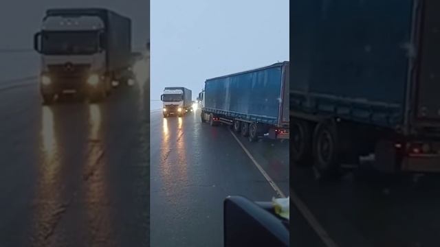 Занос Фуры! Гололед