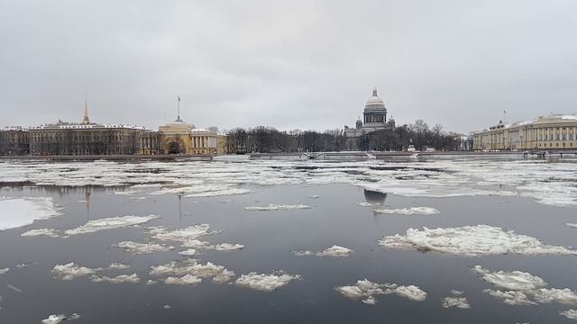 Осенний ледостав на Неве