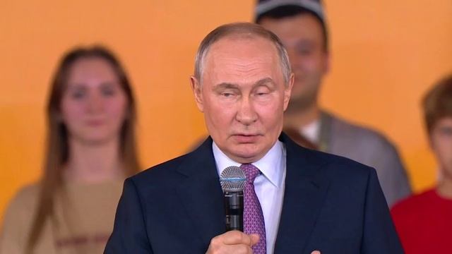 Владимир Путин о волонтерах