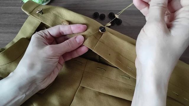 Как пришить пуговицу на ножке