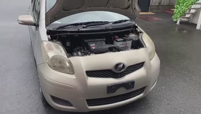 NT-374 TOYOTA VITZ SCP90-5112968 2SZ-FE CVT