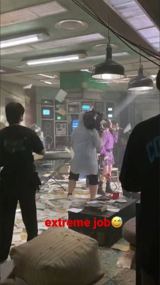 It was not a CG😁 (Bedroom Singer - behind the scene )