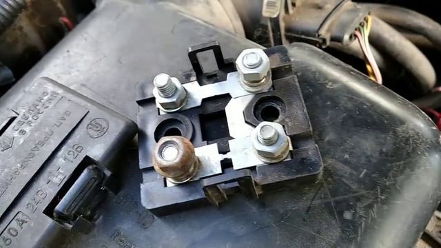 дополнительный предохранитель на автомобиль, который спасёт от короткого замыкания своими руками