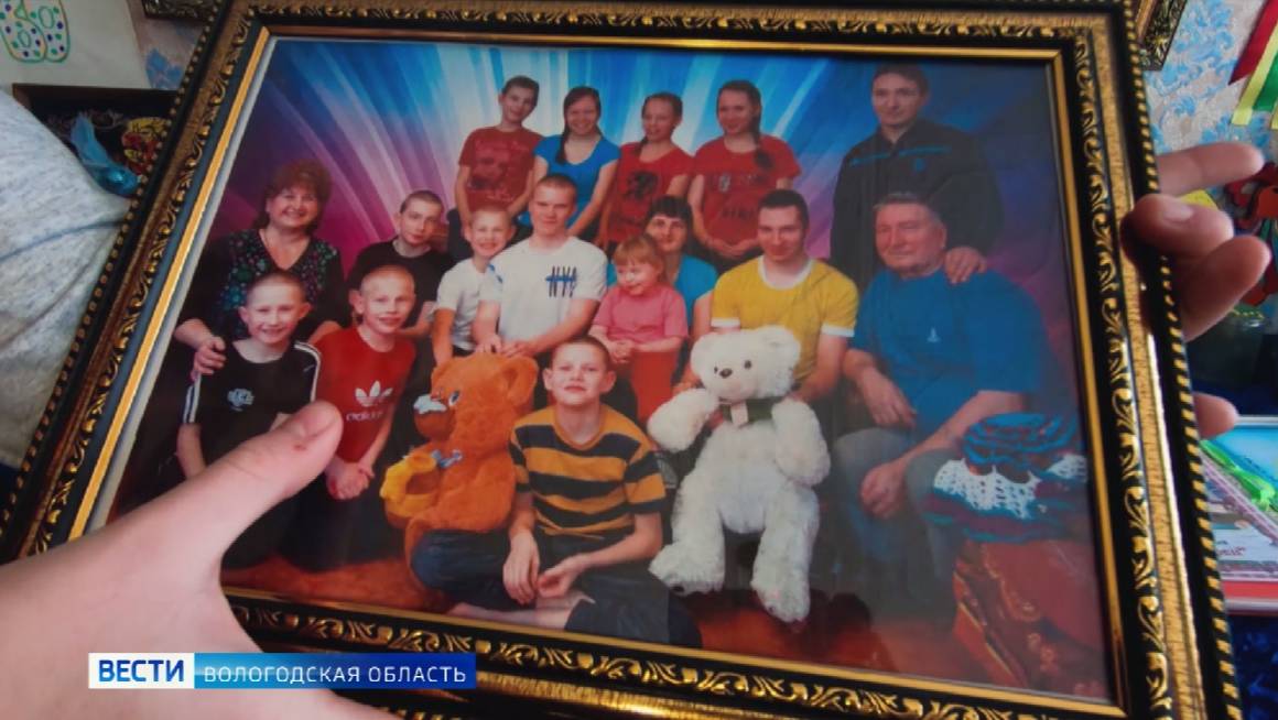 Родительский подвиг: семейная пара из Шекснинского района взяла на воспитание больше 20 детей