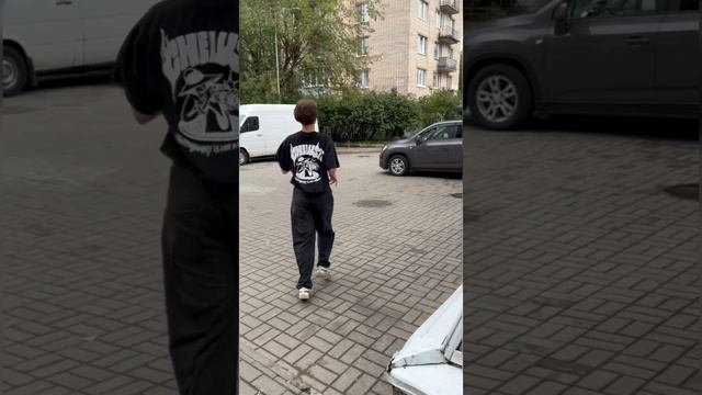 Заглядываем Маше в штаны