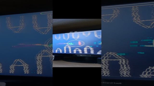 играю в Geometry Dash