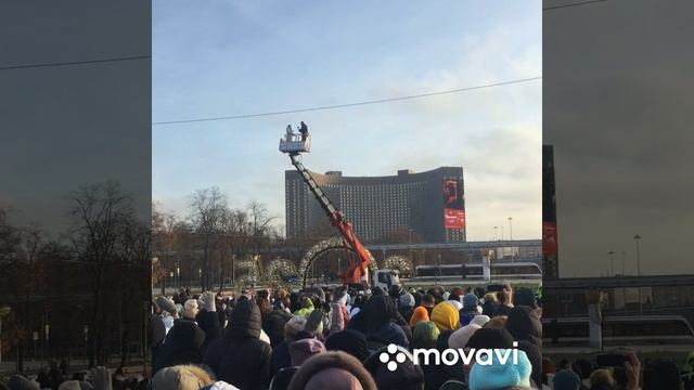 Флэшмоб в День волонтёра на ВДНХ 05.12.2024 г. Москва .