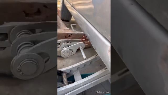 Удобный инструмент для удаления вмятин. В хозяйстве пригодится.