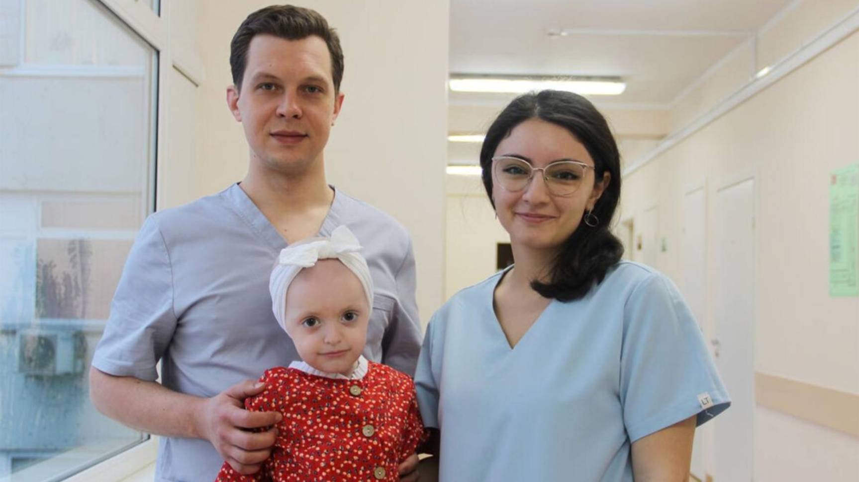 Трехлетнего ребенка с опухолью, размером с волейбольный мяч, спасли московские врачи