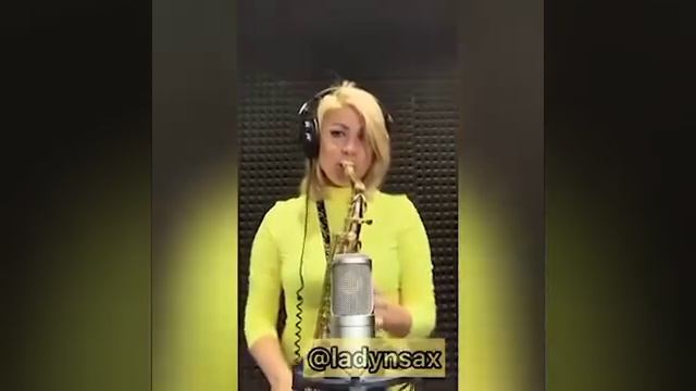 Ladynsax cover - (И. Николаев - "Такси-Такси")...