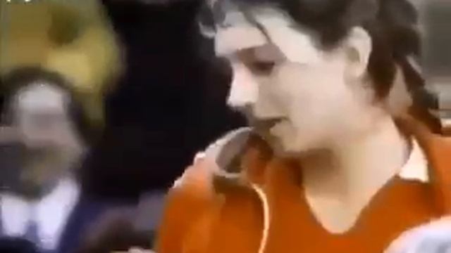 Советская баскетболистка закинула судью в корзину 👍💫⭐