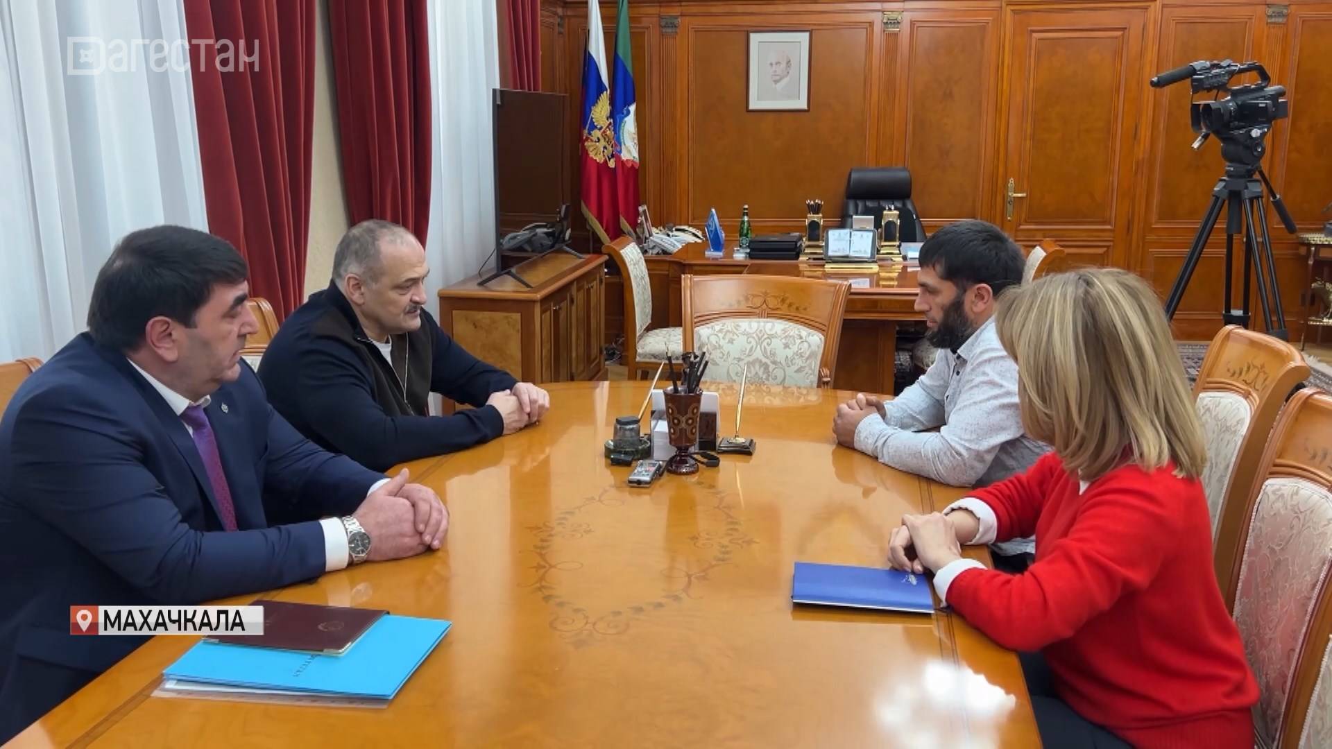 Сергей Меликов встретился с благотворителем Омарасхабом Ахмедовым