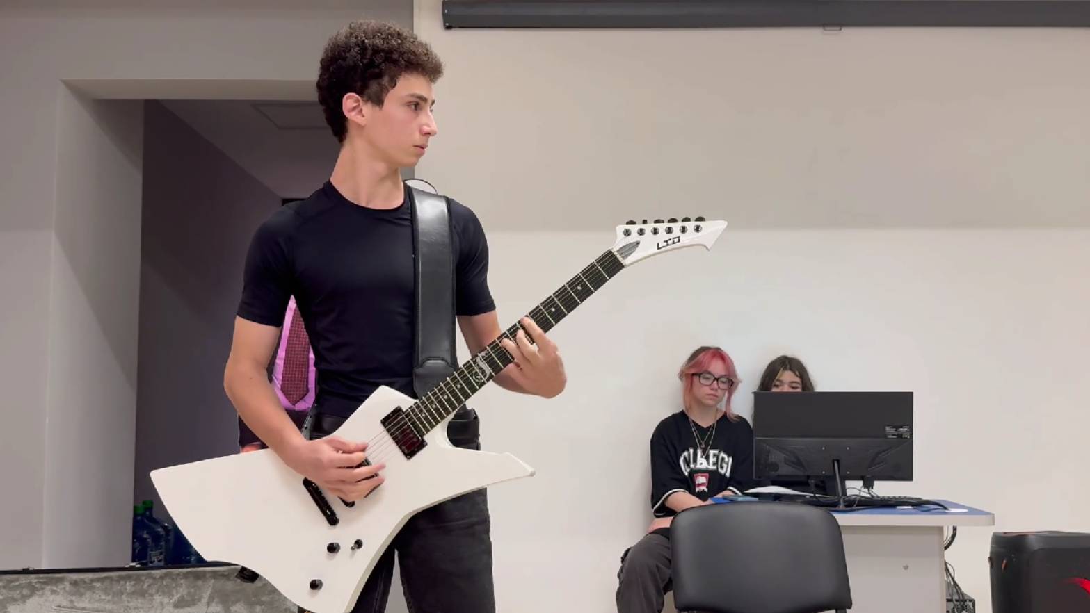 Геворк Авджян (электрогитара) - Квартирник 22 ноября 2024