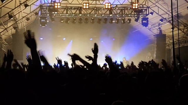 Hollywood Undead - Whatever It Takes (Live) Munich / Germany!
