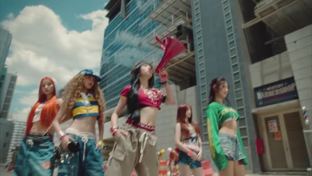 ((G)I-DLE) - (Klaxon)