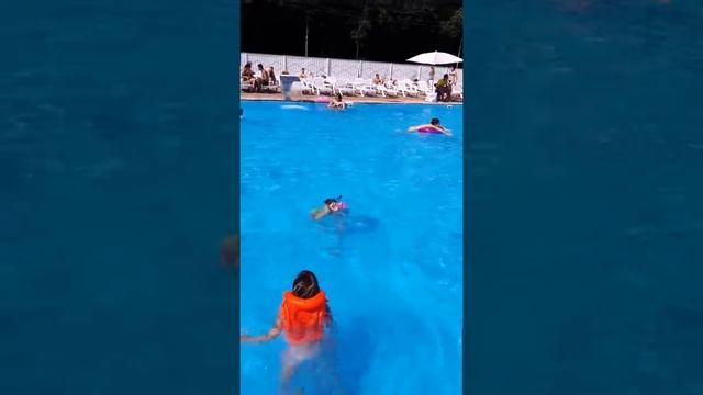 Аквапарк. Учимся нырять