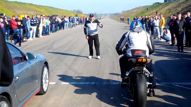 Porsche 911 turbo vs moto dragracing (драгрейсинг)