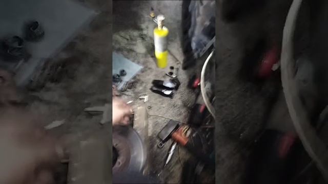 VID-20241202-WA0065 скобы передних суппортов